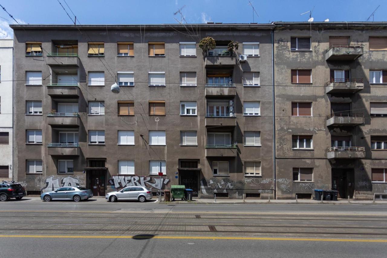 Sunny 2Bdr Apartment With A Balcony 萨格勒布 外观 照片